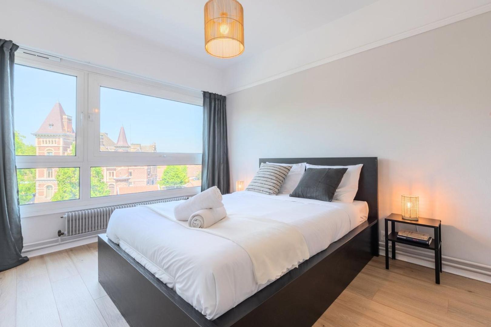 Spacious 3 Bedroom Apartment & Private Parking! Lambersart Dış mekan fotoğraf