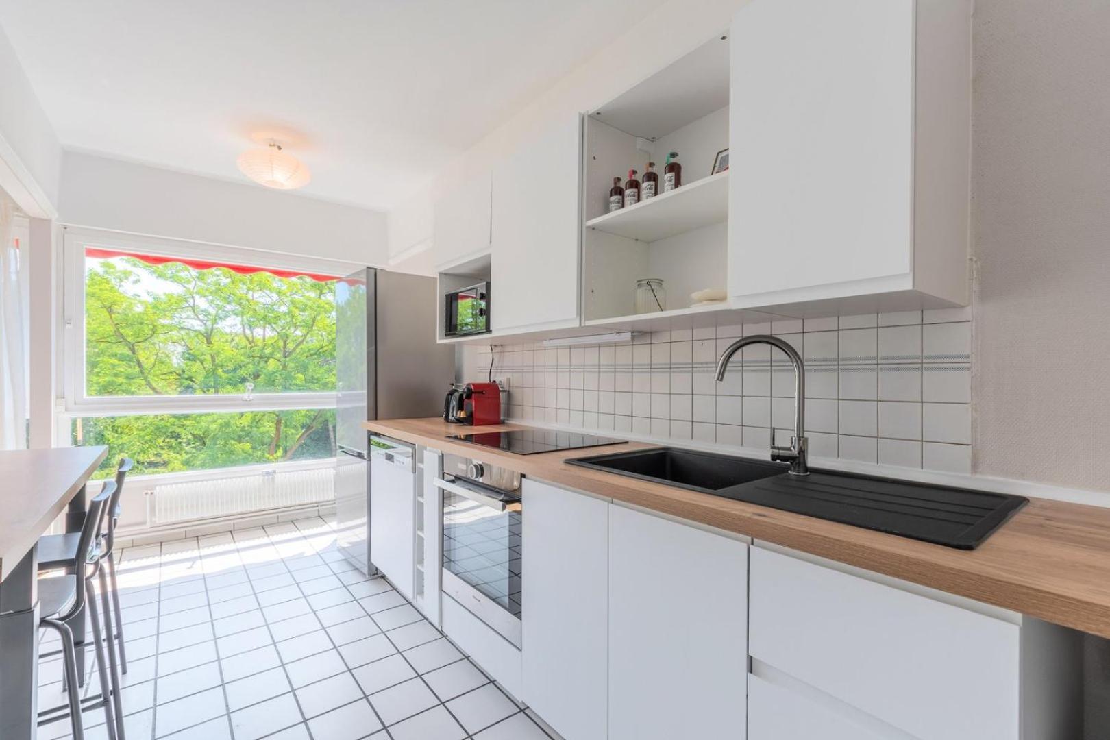 Spacious 3 Bedroom Apartment & Private Parking! Lambersart Dış mekan fotoğraf