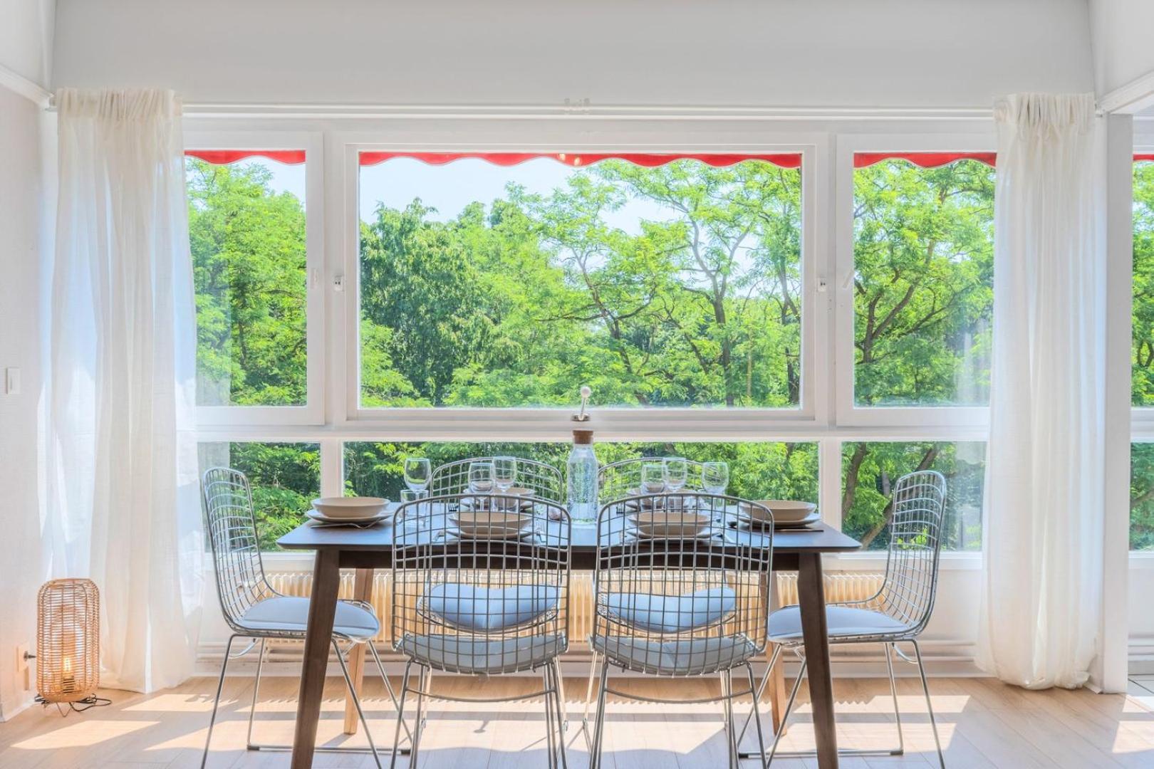 Spacious 3 Bedroom Apartment & Private Parking! Lambersart Dış mekan fotoğraf